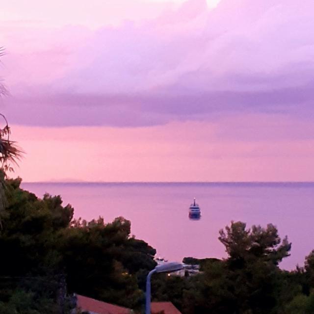 Home Sweet Home Sea Мондело Екстериор снимка